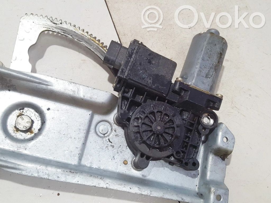 Opel Vectra B Motorino alzacristalli della portiera anteriore 