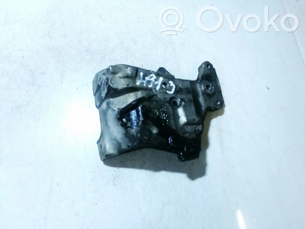 Ford Focus C-MAX Engine mounting bracket 