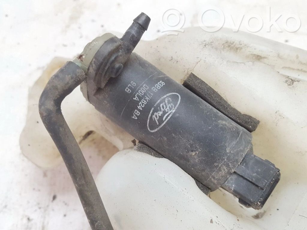 Ford Focus Windscreen/windshield washer pump 