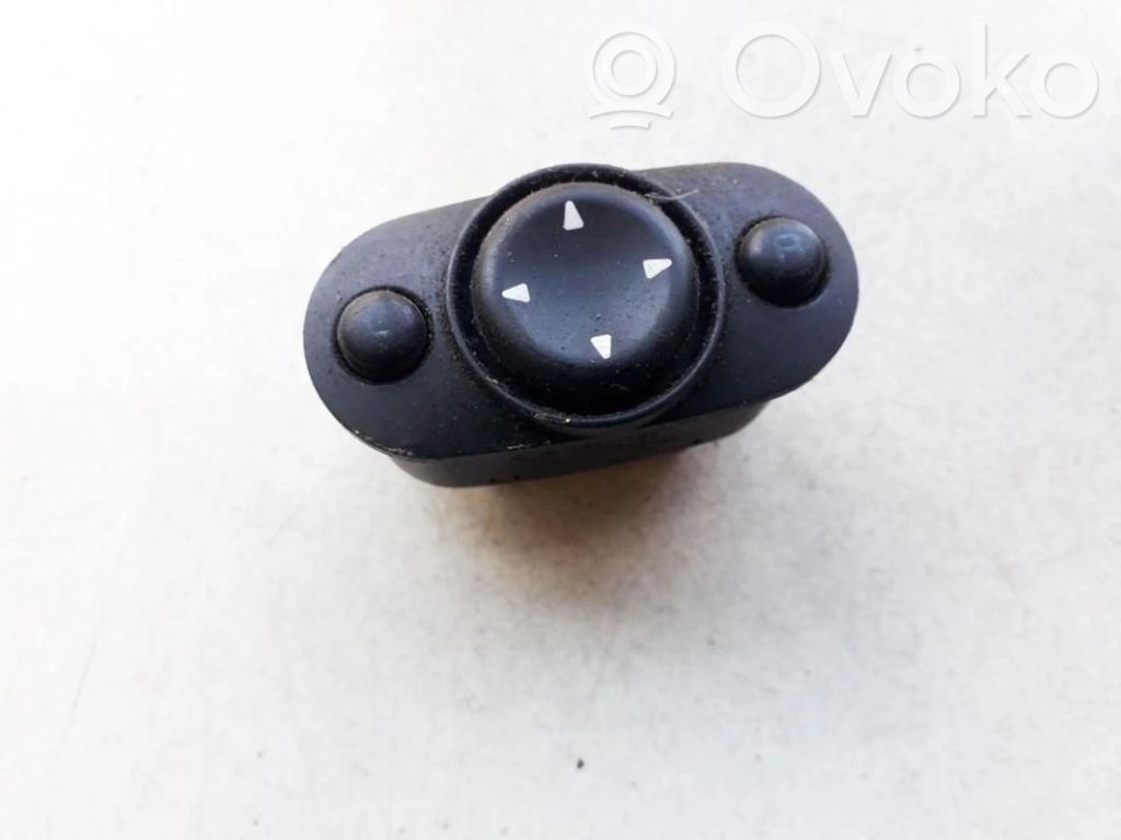 Chrysler New Yorker Wing mirror switch 