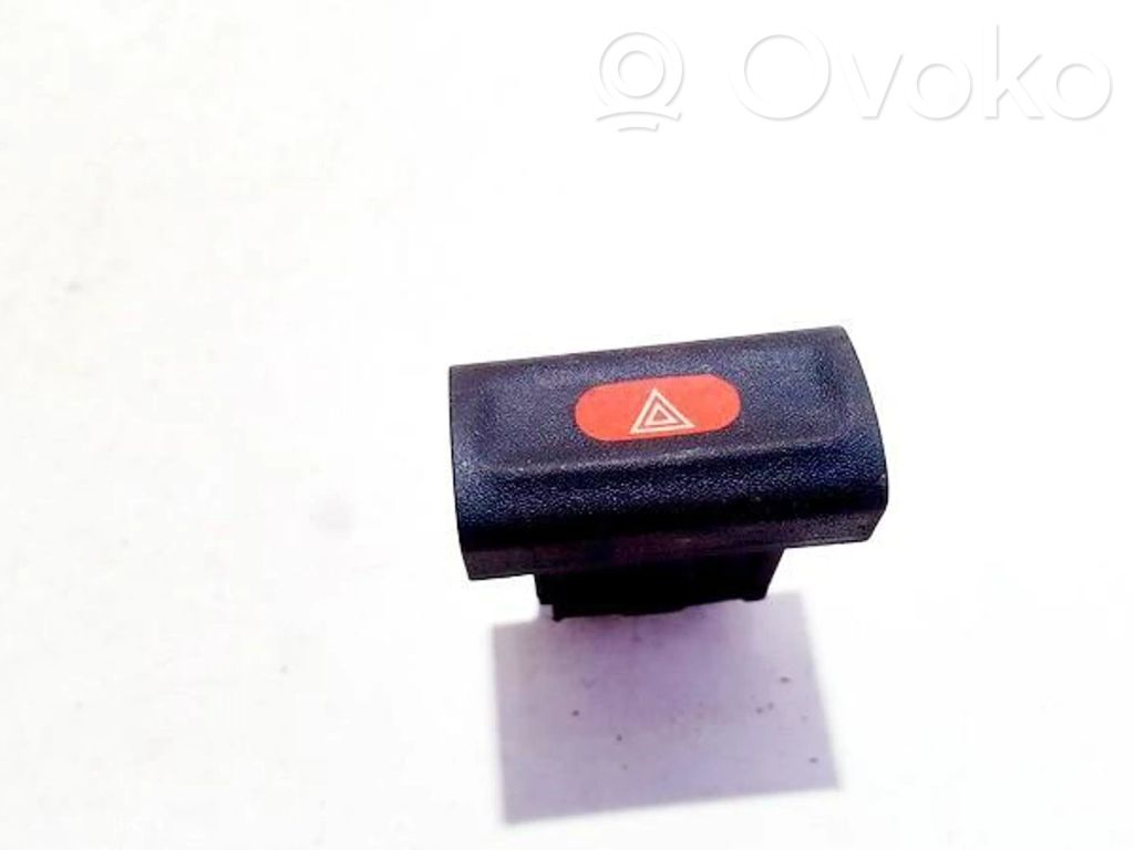 Botón interruptor de luz de peligro   90565714,90561384,90565714