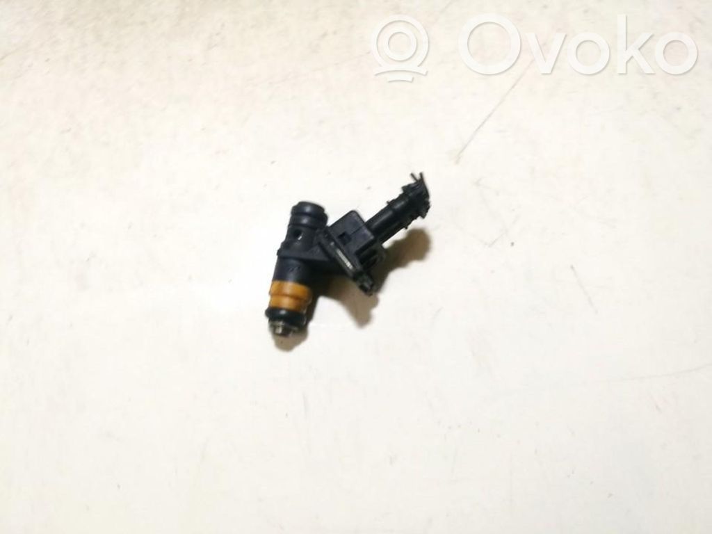 Renault Megane I Polttoainesuutin 