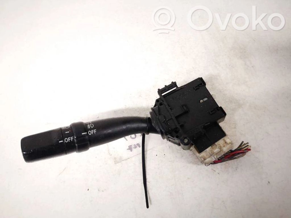 Toyota Corolla Verso AR10 Leva indicatori