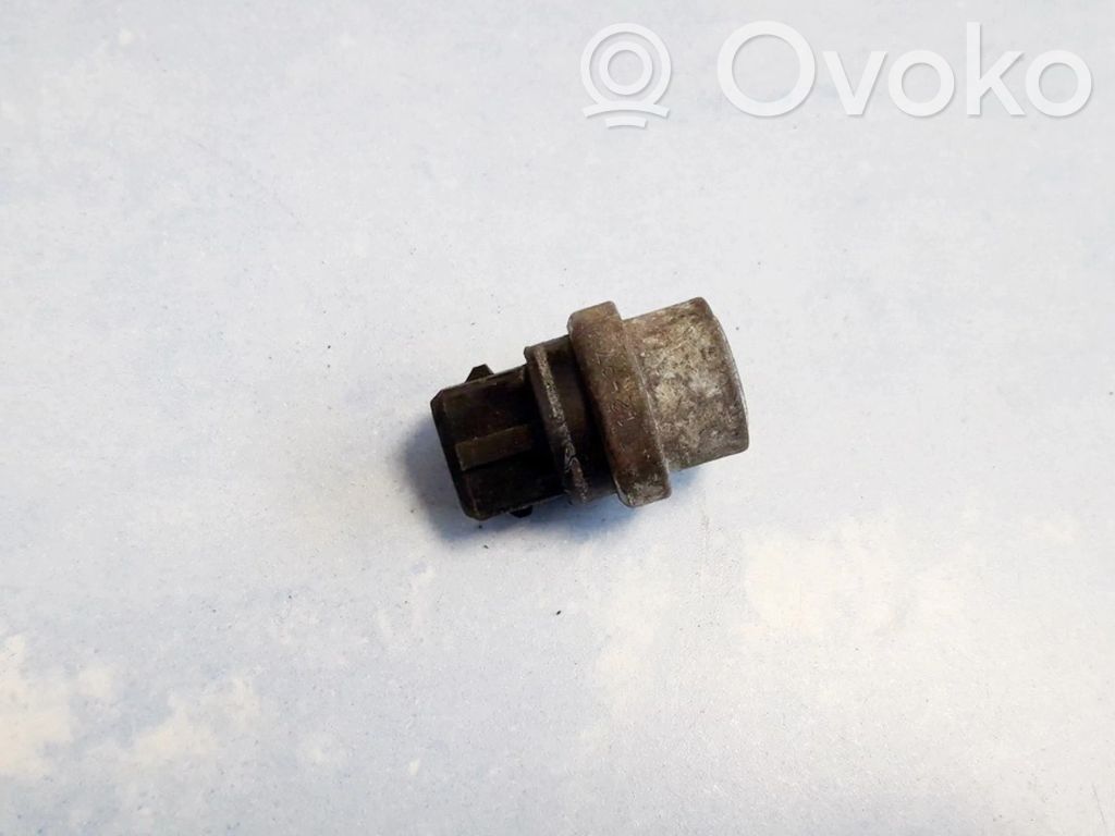 Volkswagen Golf III Sensore temperatura del liquido di raffreddamento 