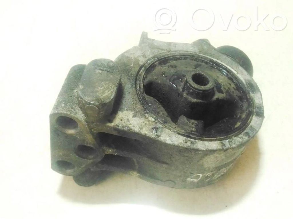 Suport tampon motor   MR272742,MR272742