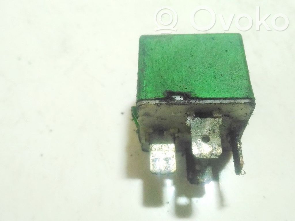 Otros relés   12V35A03531,12V35A03531
