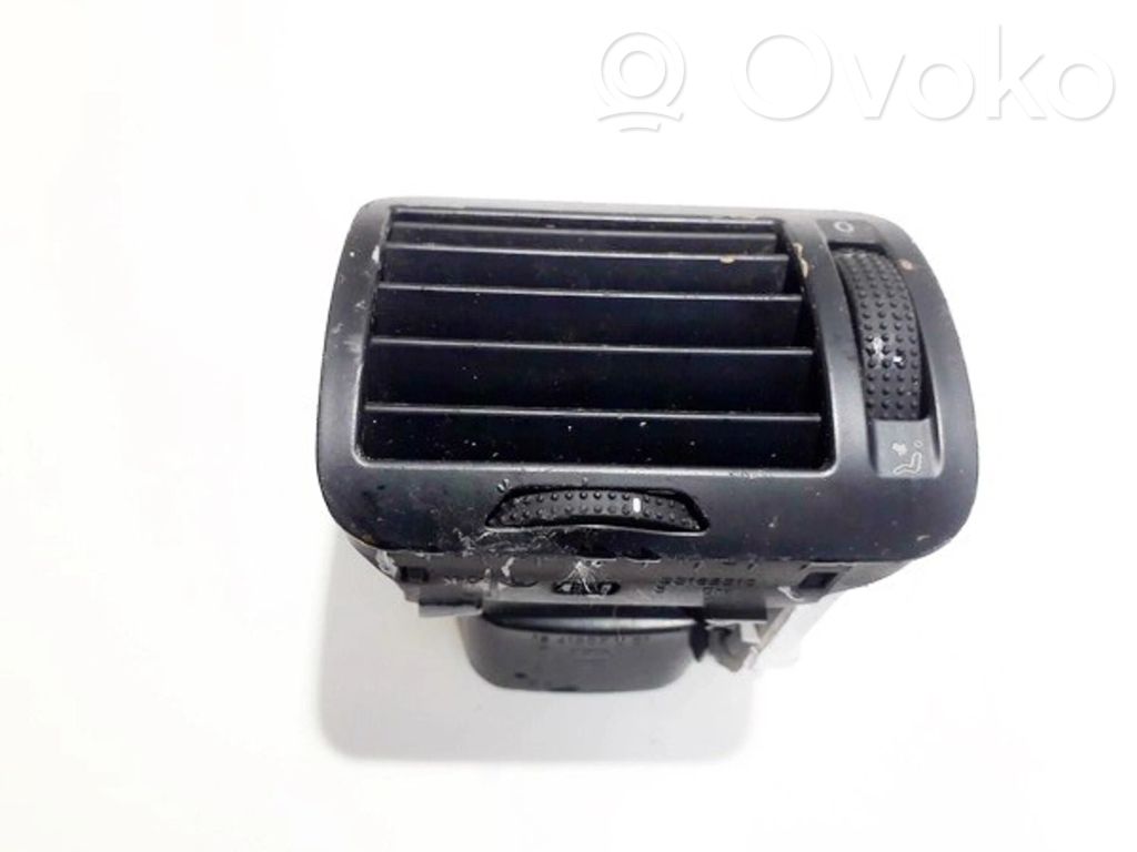 Volkswagen PASSAT B5 Griglia di ventilazione centrale cruscotto 