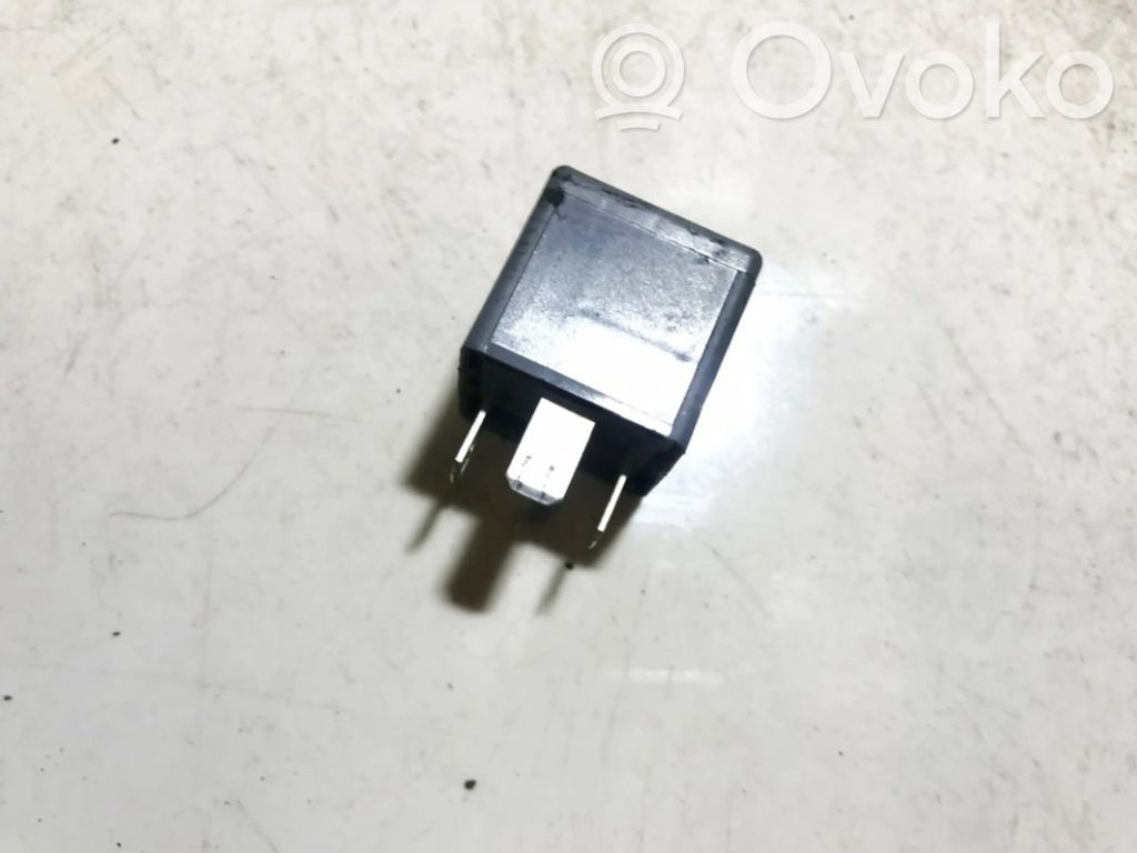 Altri relè   8D0951253,V23134B52X301,8D0951253,V23134B52X301,V23134B52X301