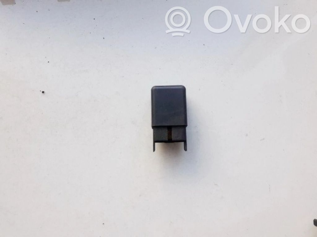 Mitsubishi Colt Otros relés 