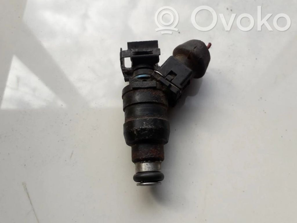 Peugeot 306 Inyector de combustible 