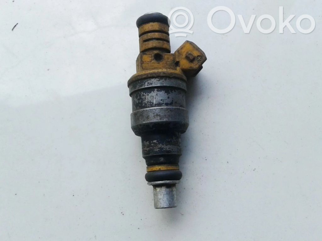 Volvo 850 Polttoainesuutin 