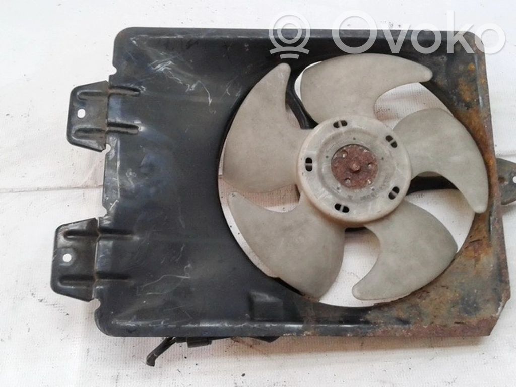 Mitsubishi Carisma Lüfterzarge 