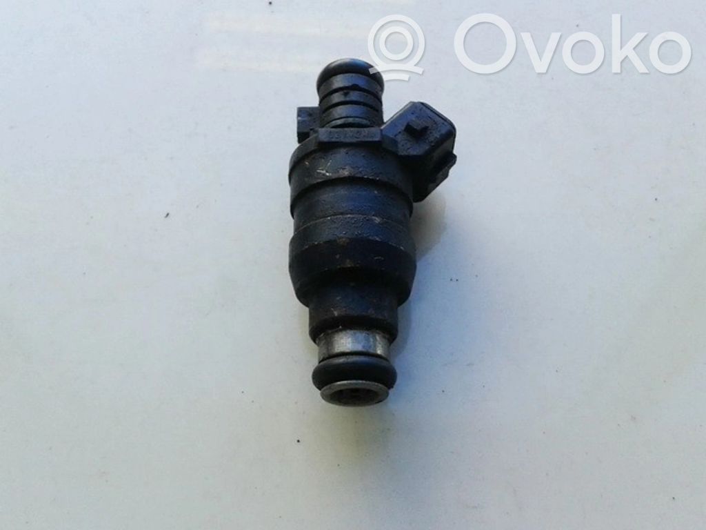 Peugeot 406 Inyector de combustible 