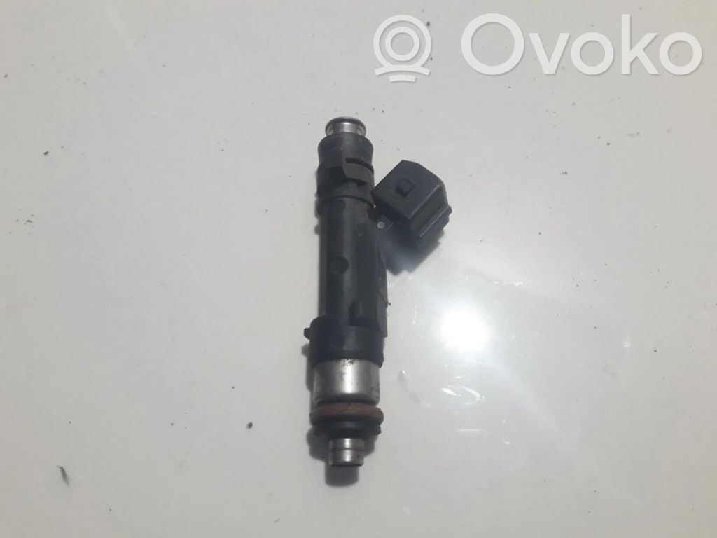 Opel Astra H Wtryskiwacz paliwa 