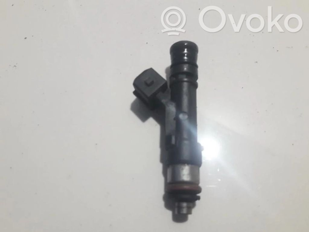 Opel Astra H Wtryskiwacz paliwa 