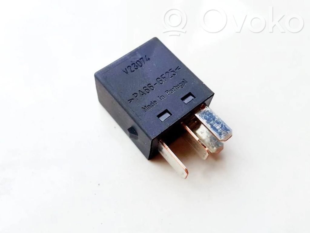 Sonstige Relais   MB953382,MB953382