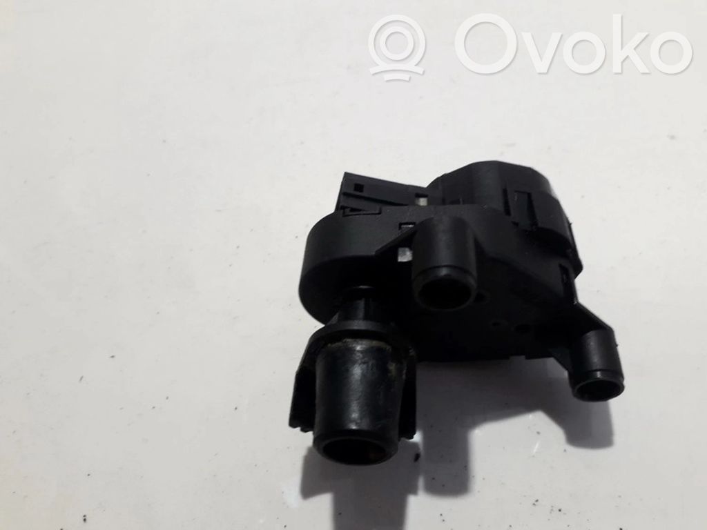 Volkswagen Sharan Moteur / actionneur de volet de climatisation