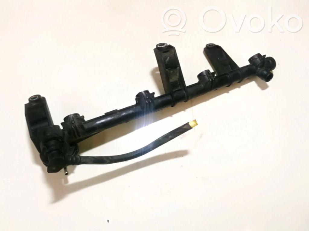 Renault Megane I Linea principale tubo carburante 