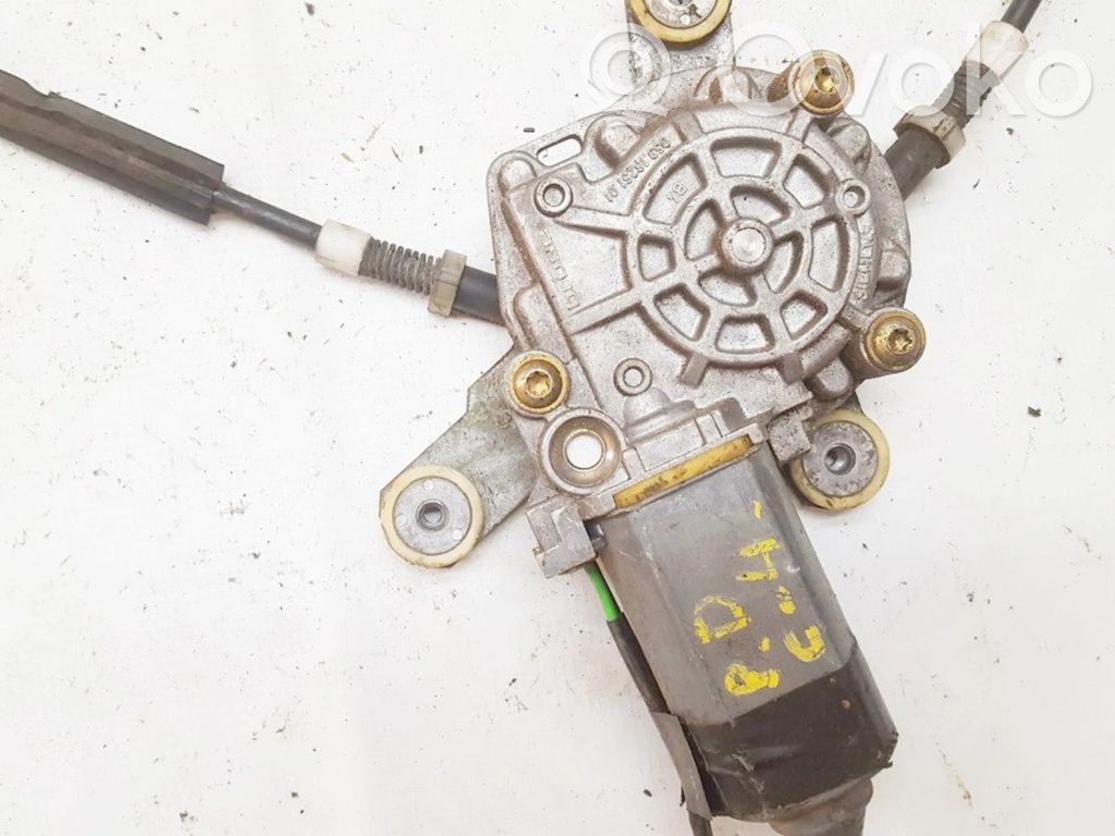 Motor del regulador de la ventanilla de la puerta delantera   4A0959802,4A0959802