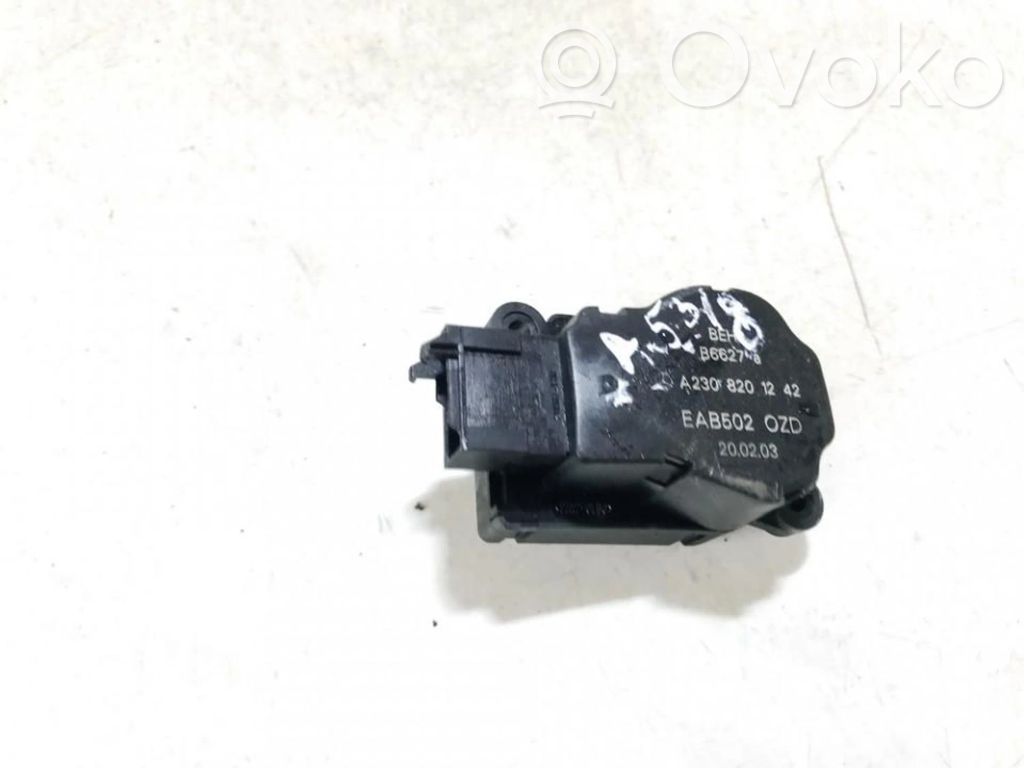 Mercedes-Benz E W211 Motor/actuator clapetă aer 