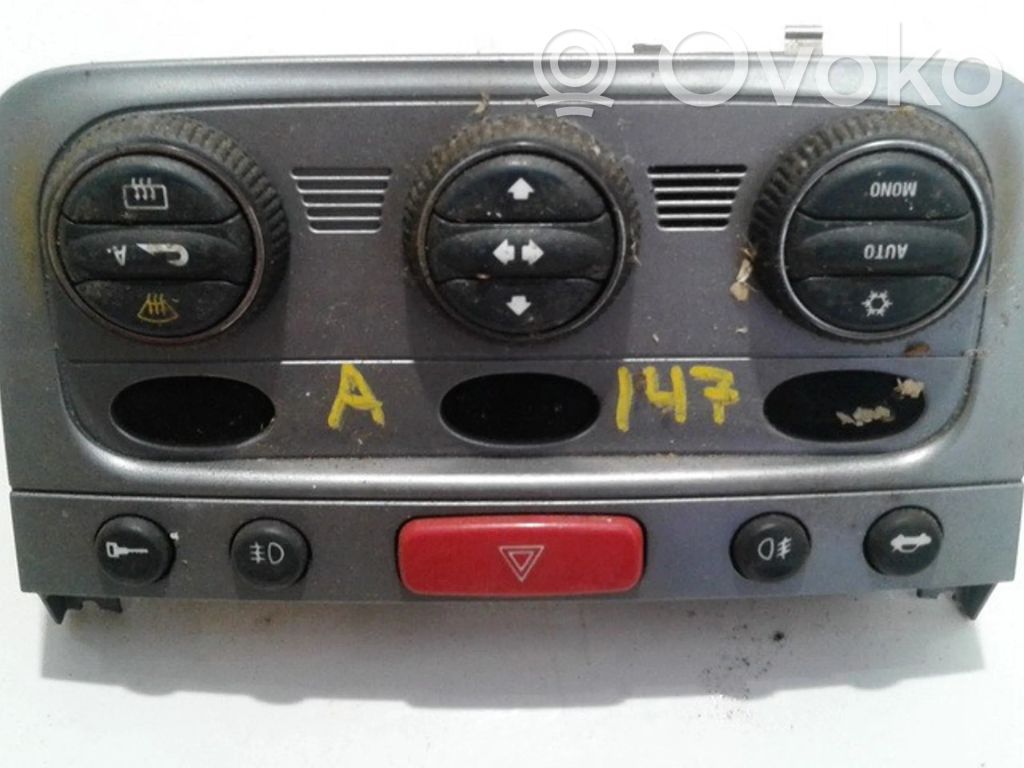 Alfa Romeo 147 Climate control unit 