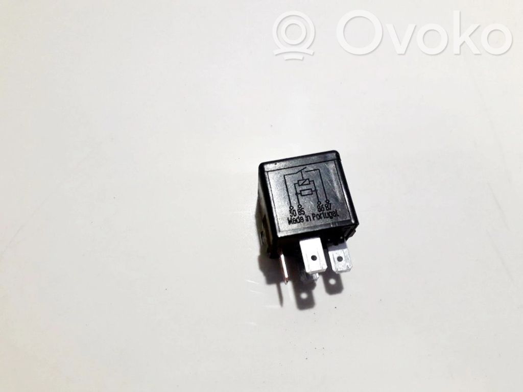 Volvo S40, V40 Alte relee 