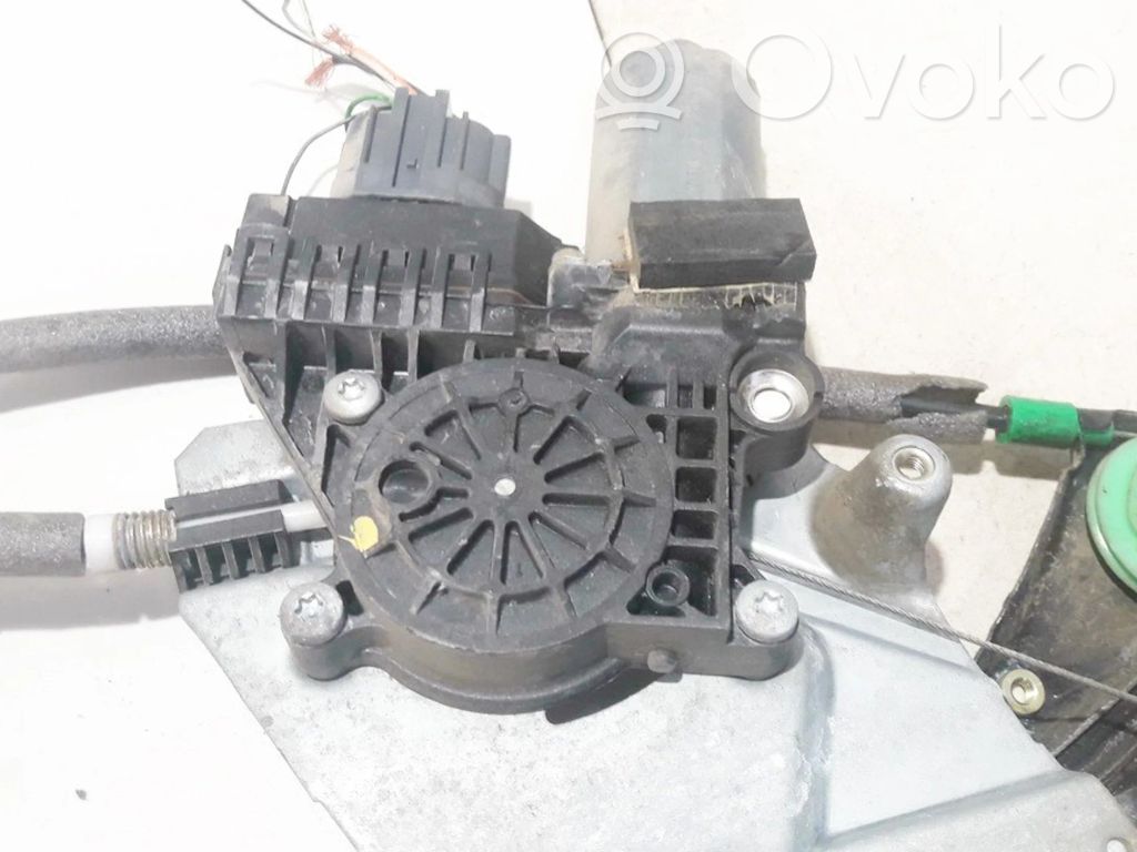 Ford Focus Motorino alzacristalli della portiera anteriore