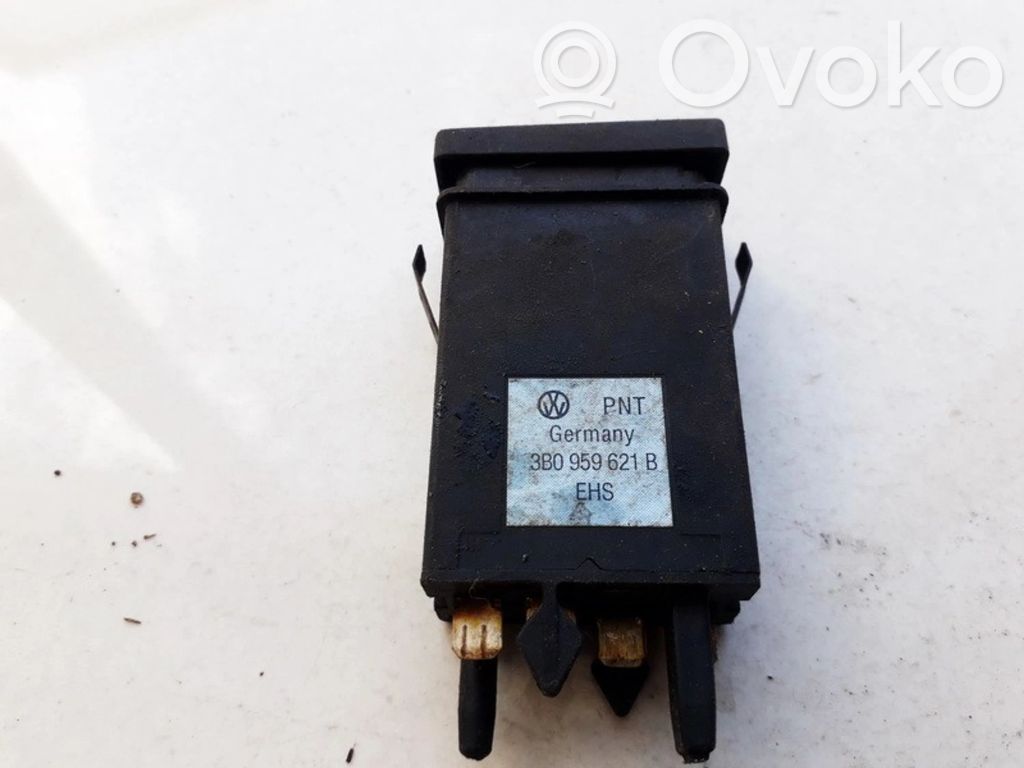 Volkswagen PASSAT B5 Interruttore parabrezza/alzacristalli 