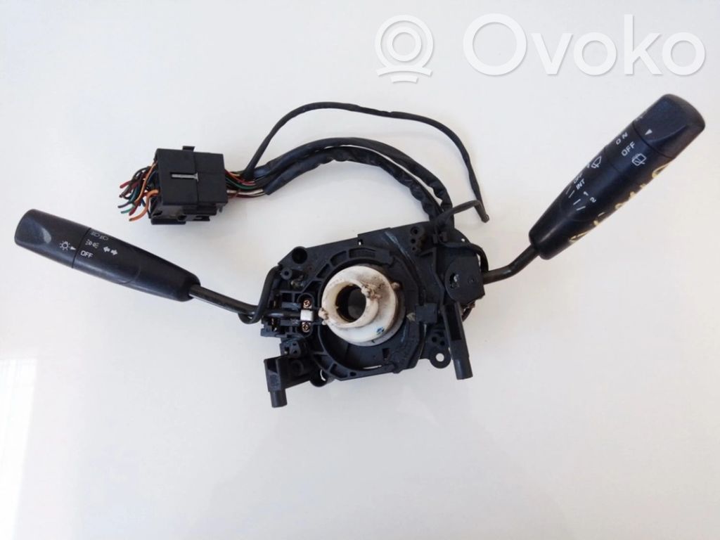 Mazda 323 Leva/interruttore dell’indicatore di direzione e tergicristallo 