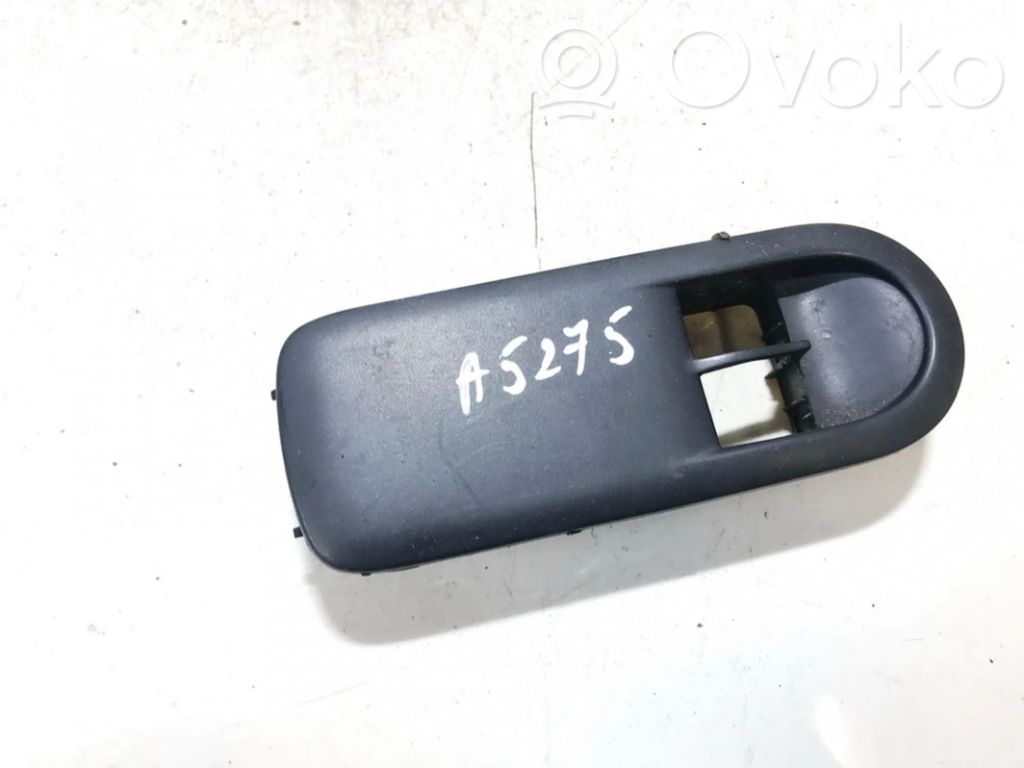 Renault Megane II Rivestimento pulsantiera finestrino della portiera anteriore 