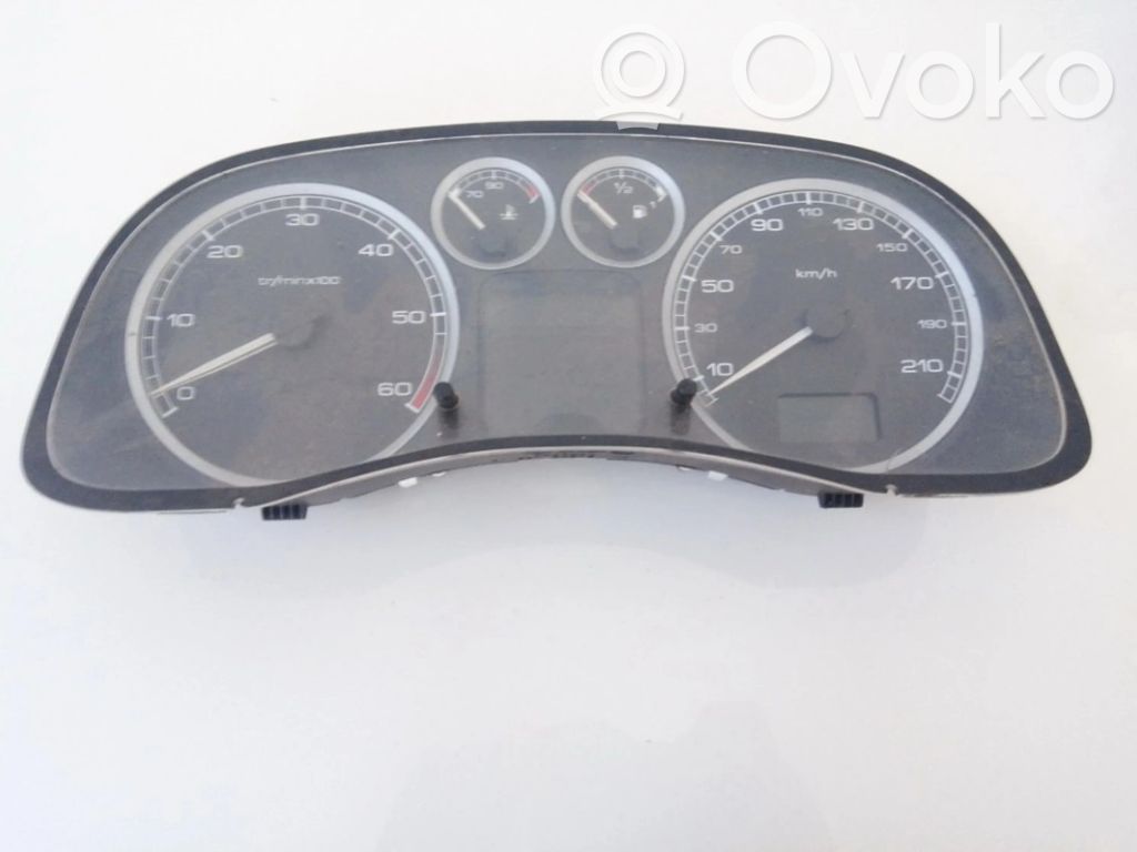 Peugeot 307 Geschwindigkeitsmesser Cockpit 