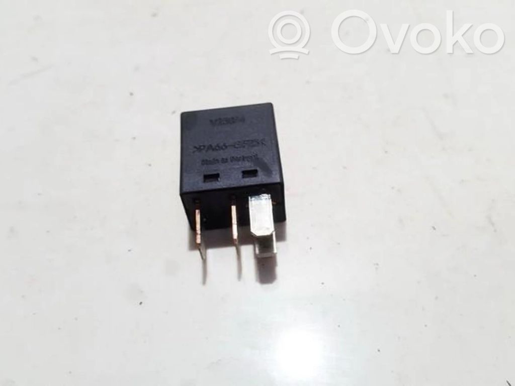 Sonstige Relais   2W9314B192BA,040931C,040931C,2W9314B192BA