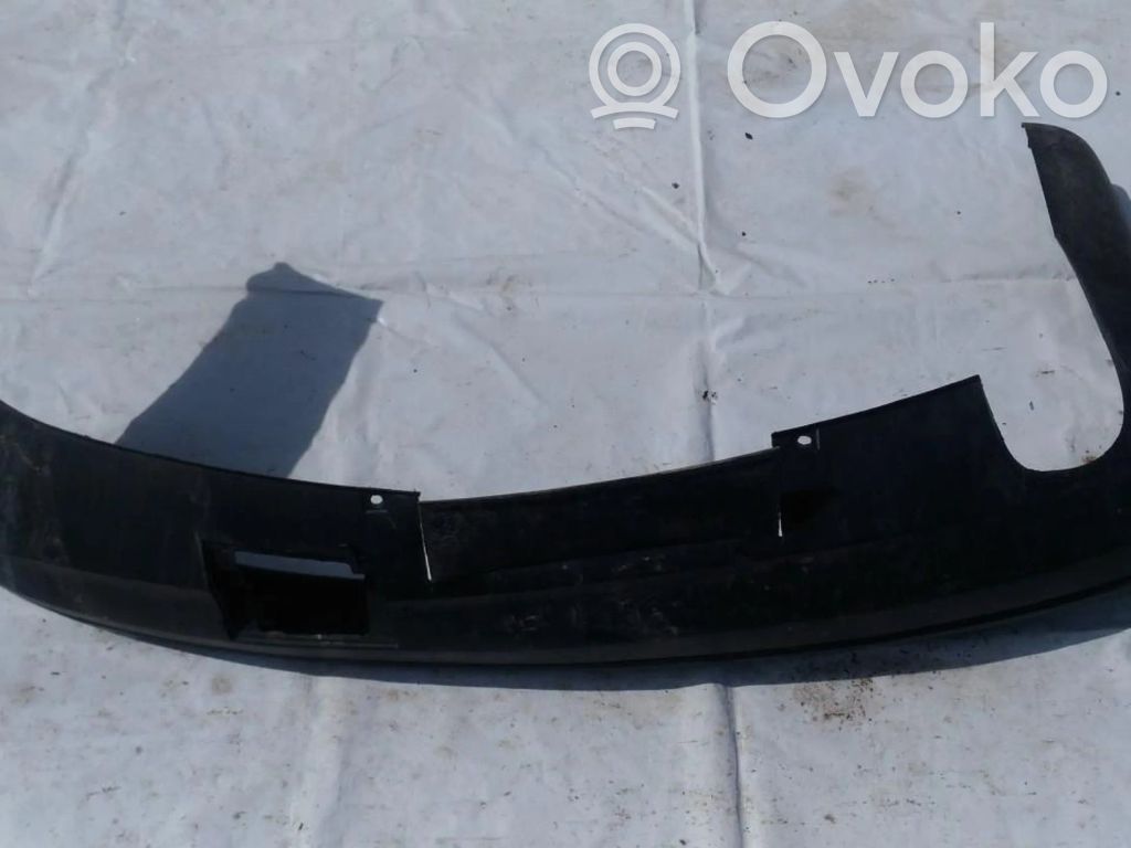 Opel Omega B1 Borde del parachoques delantero 