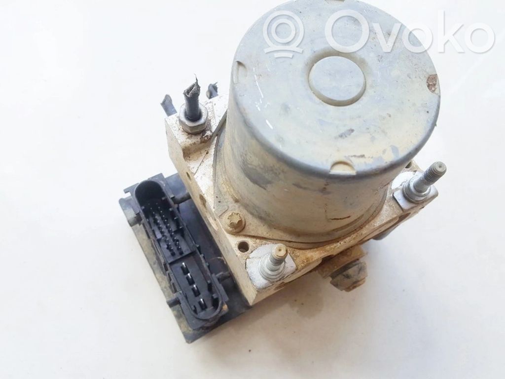 Nissan Qashqai+2 Bomba de ABS 