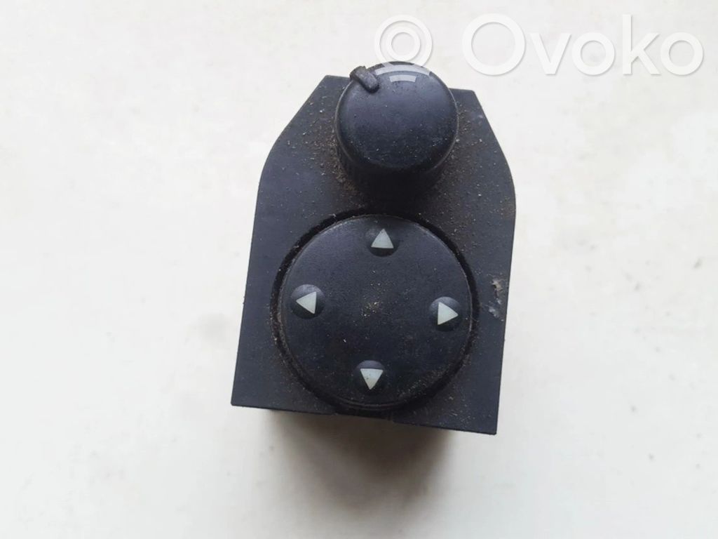 Interruptor del espejo lateral   8D0959565,03240014,03240014,8D0959565