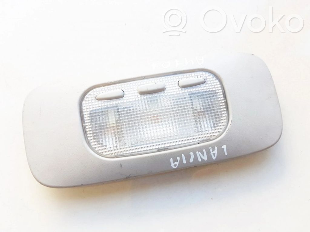 Lancia Phedra Luz del asiento trasero 