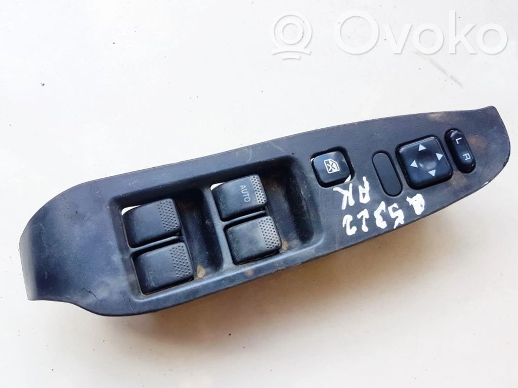 Przyciski szyb   83071AE020,83071AE020