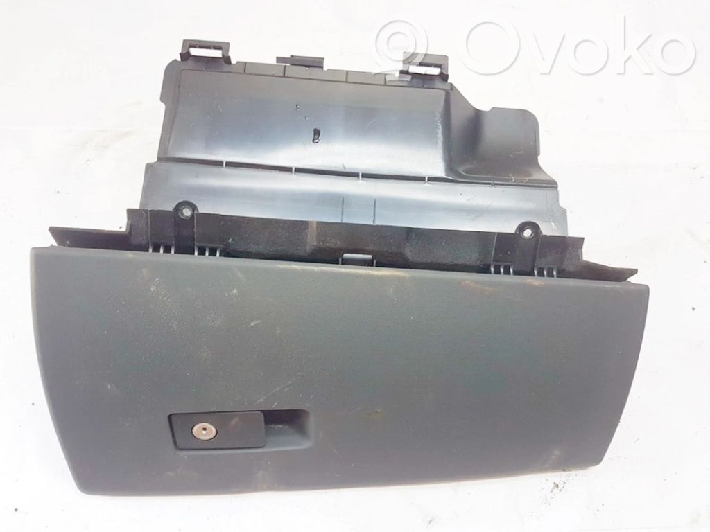 Volvo V70 Guantera 