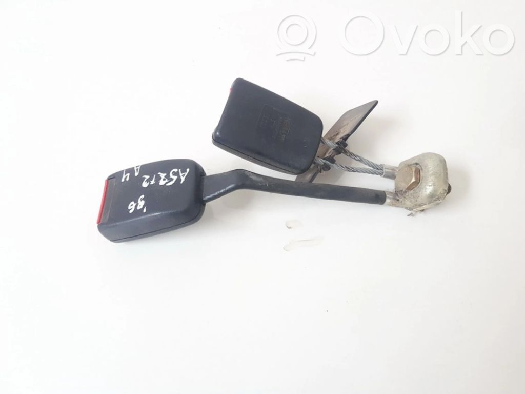 Boucle de ceinture de sécurité arrière   8D0857739,8D0857739