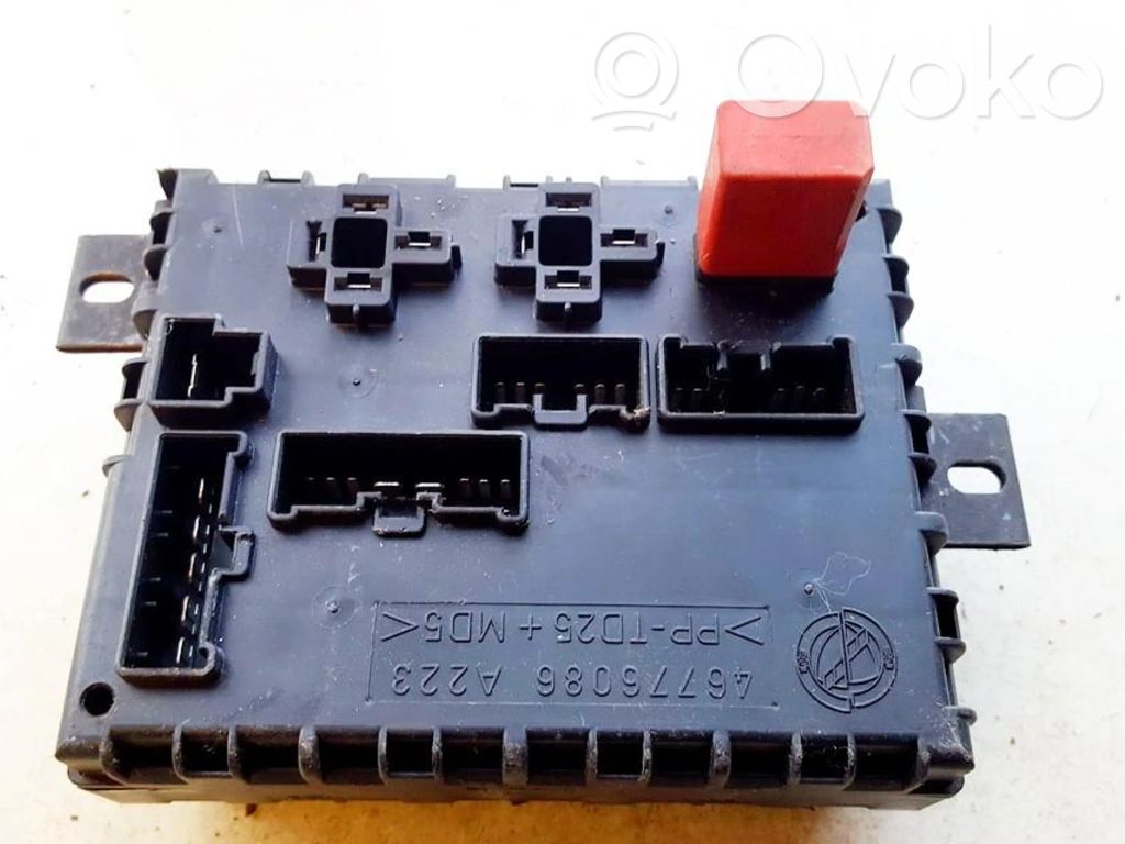 Lancia Lybra Set scatola dei fusibili 
