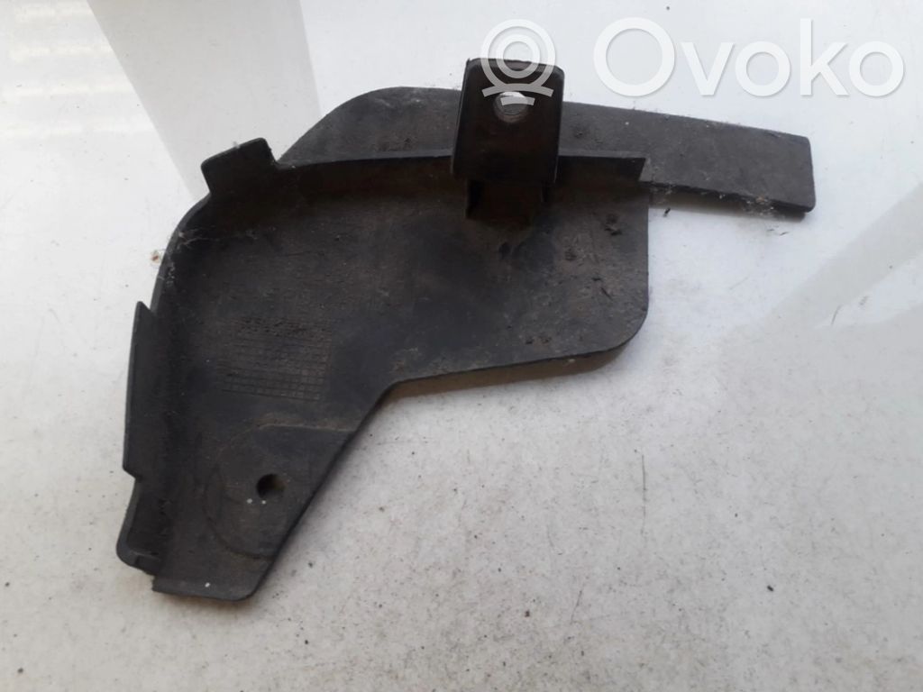 Nissan Almera Tino Apărătoare noroi spate