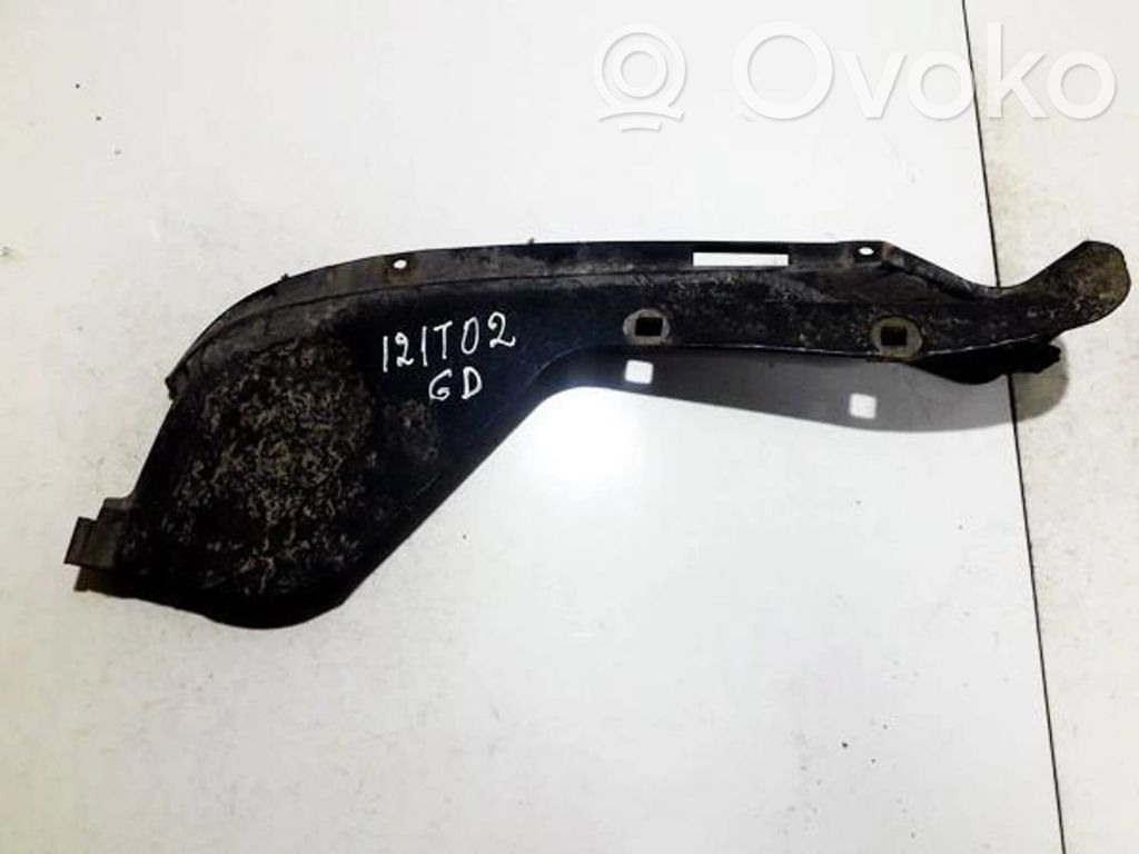 Toyota RAV 4 (XA20) Guardabarro trasero