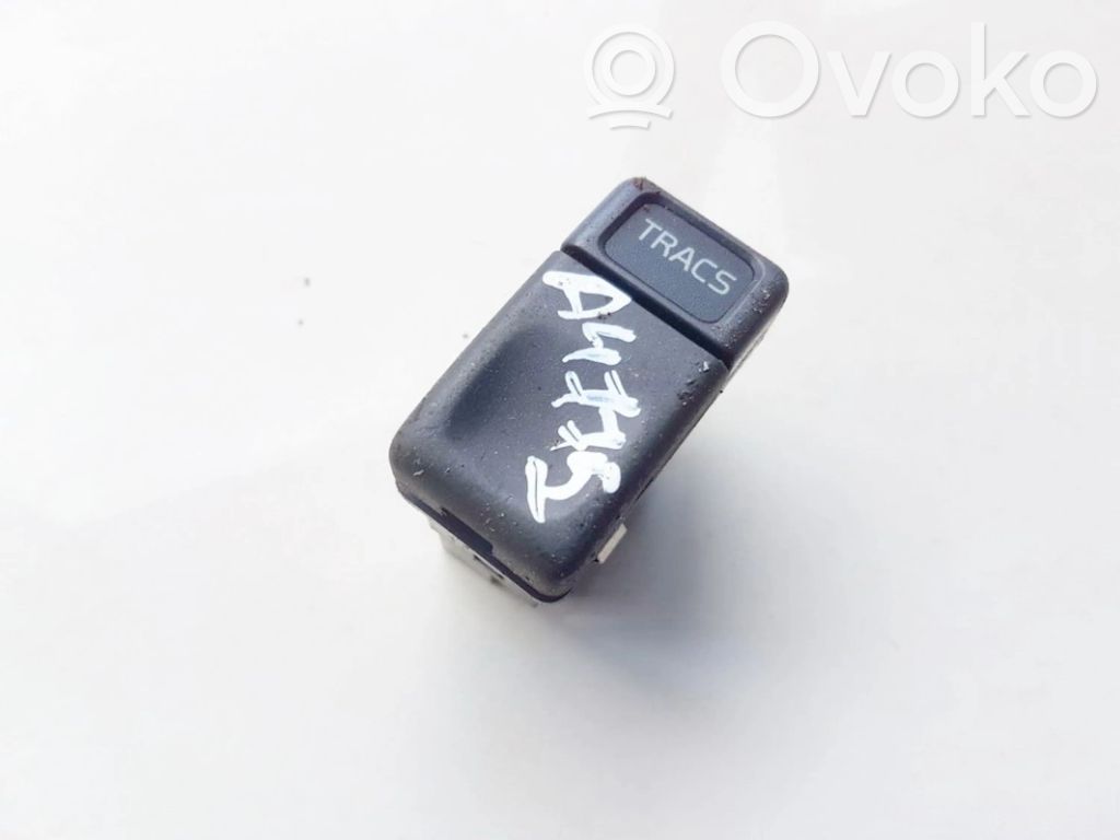 Volvo S70  V70  V70 XC Interruptor de control de tracción (ASR) 