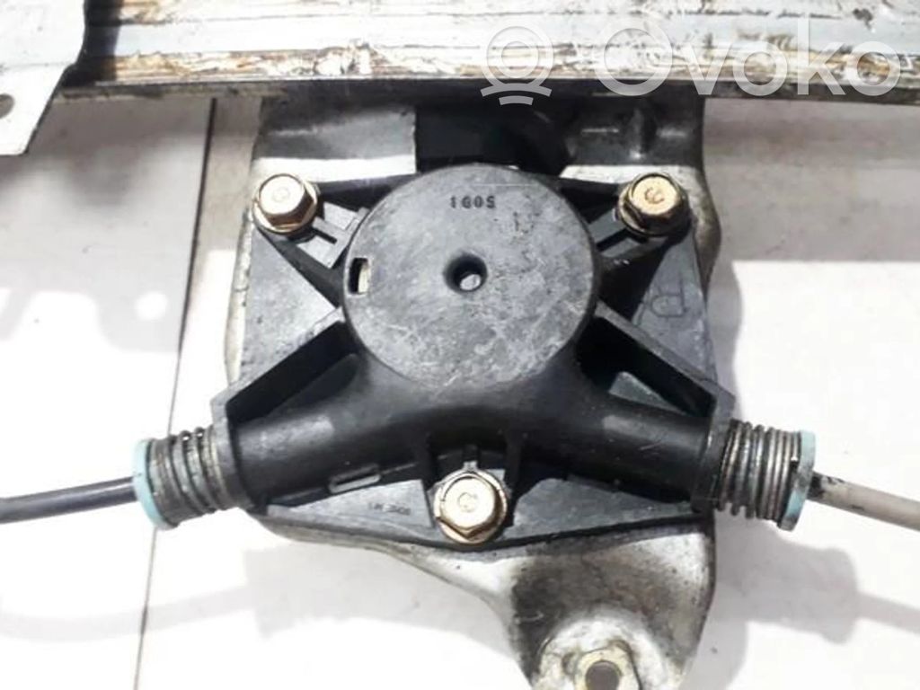 Motor del regulador de la ventanilla de la puerta delantera