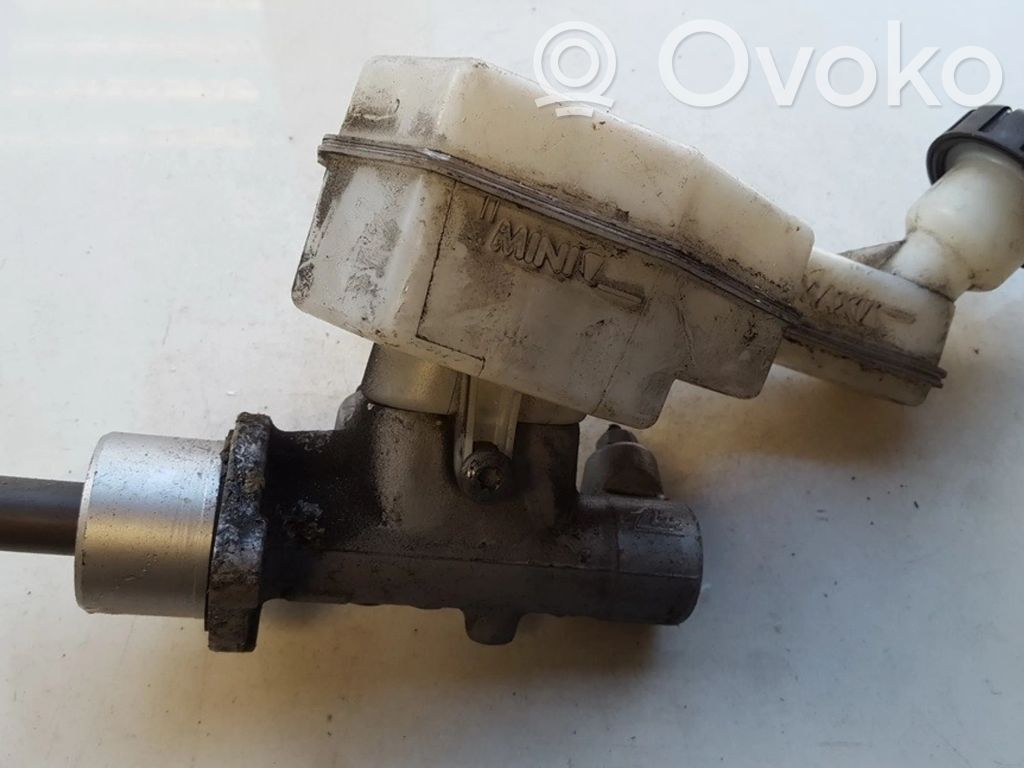 Nissan Note (E11) Cilindro del sistema frenante 