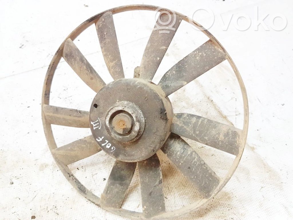 Volkswagen Golf III Convogliatore ventilatore raffreddamento del radiatore 
