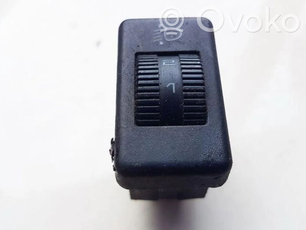 Volkswagen PASSAT B3 Comutator control nivel faruri 