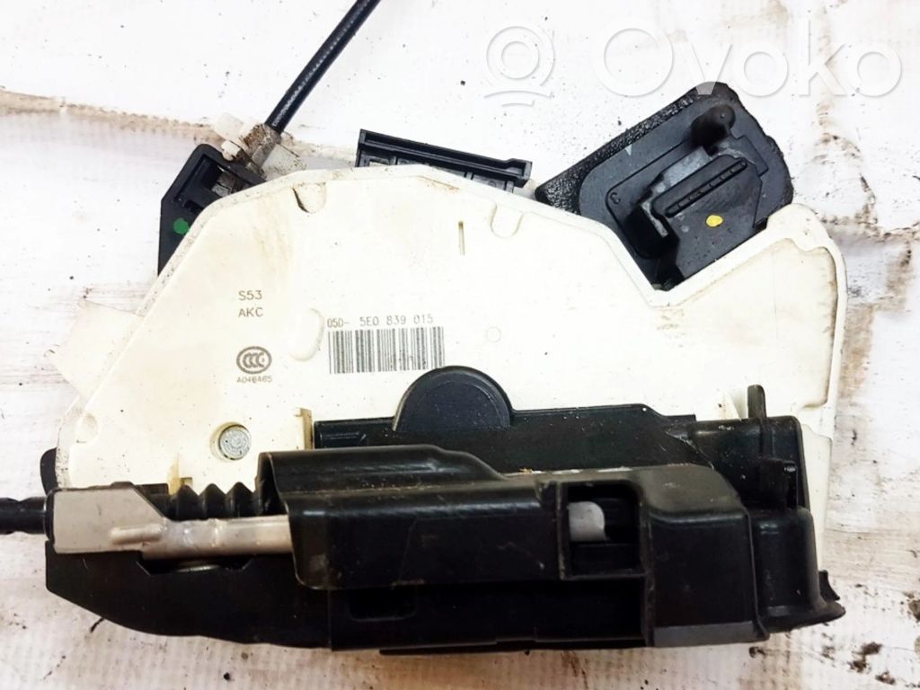 Skoda Rapid (NH) Etuoven lukko 