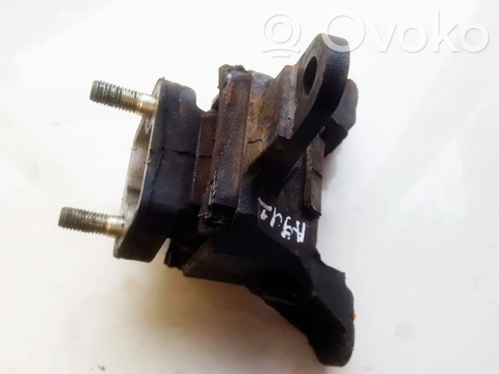 Ford Mondeo MK I Engine mount bracket 