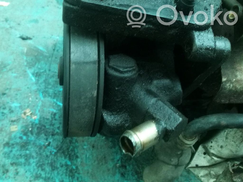 Ohjaustehostimen pumppu   93BB3A733AB,93BB3A733AB